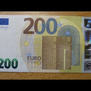 200 Euro Bills